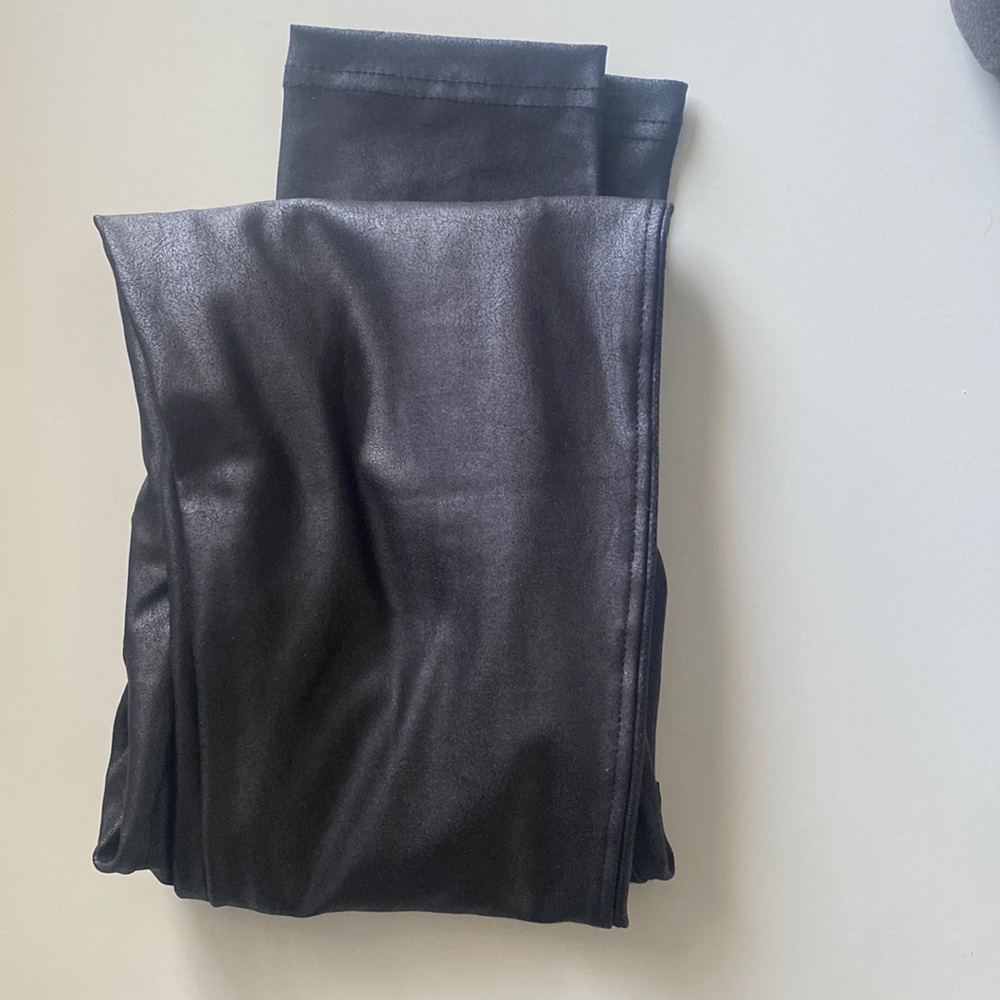 Shinestar leggings, never been worn, super stylish!
